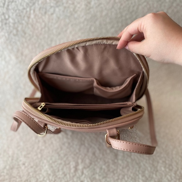 Backpack - Picture 3 of 3